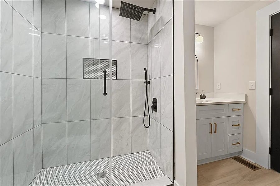 Furnished Finder property 1055253_1 photo 35