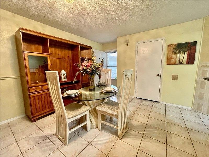 Furnished Finder property 1055255_1 photo 4