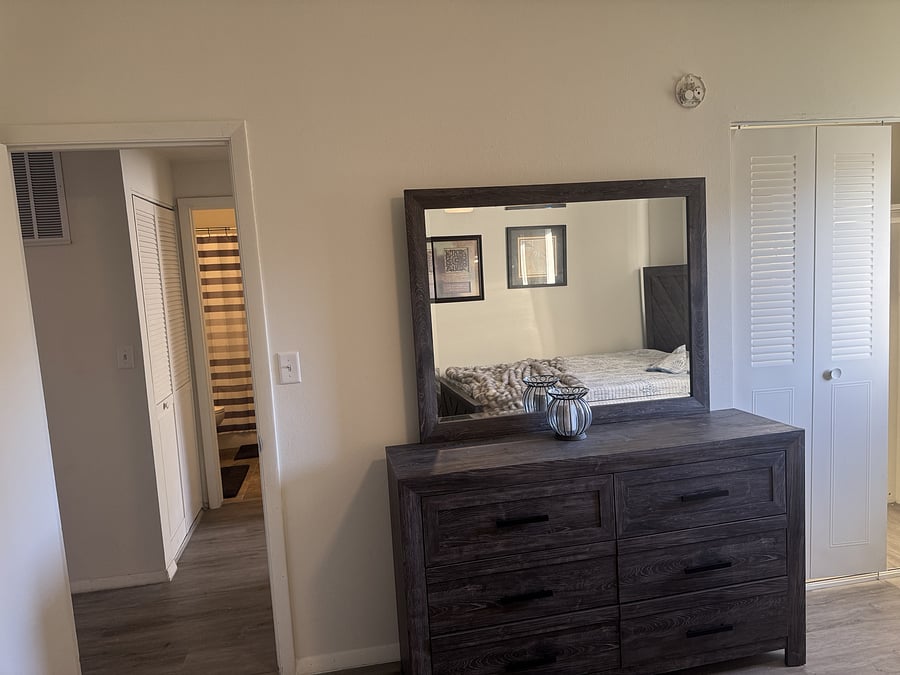 Furnished Finder property 1055261_1 photo 3