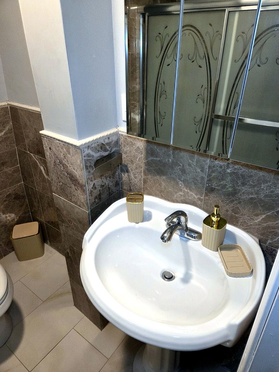 Furnished Finder property 1055283_1 photo 14