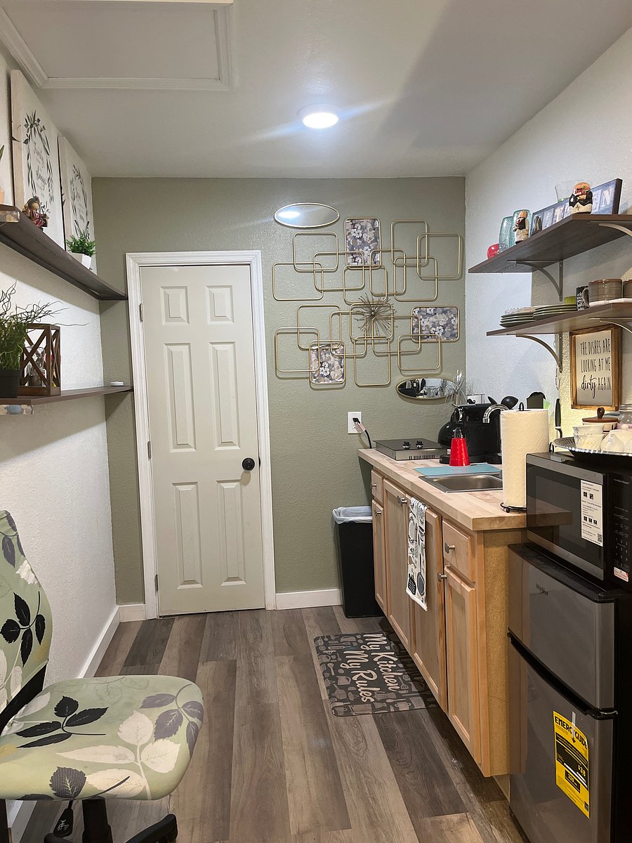 Furnished Finder property 1055309_1 photo 8