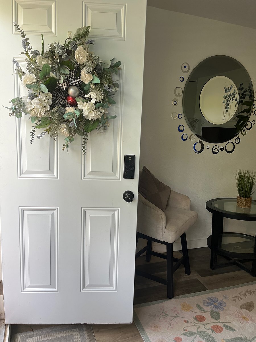 Furnished Finder property 1055309_1 photo 14