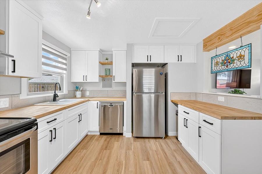 Furnished Finder property 1055334_1 photo 11