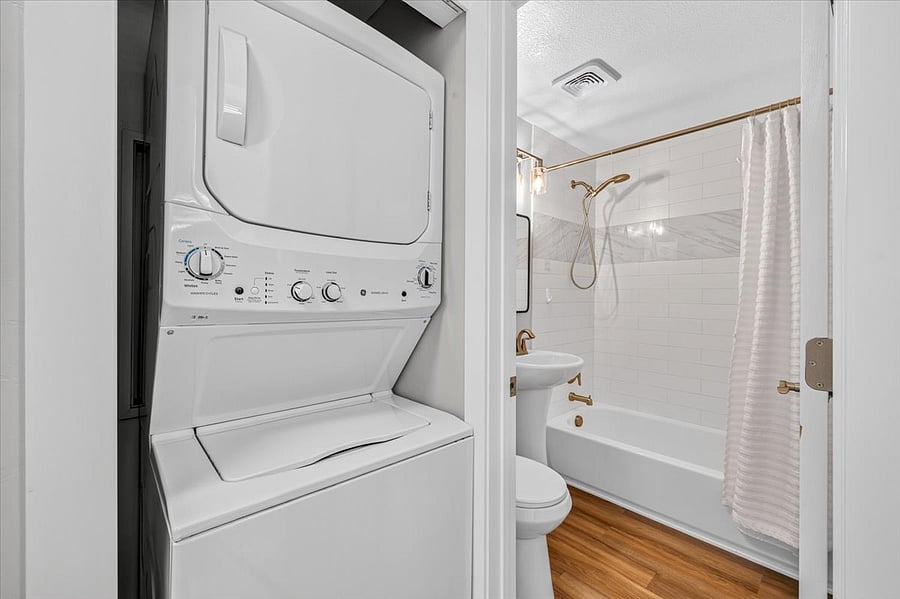 Furnished Finder property 1055334_1 photo 17