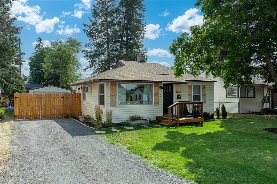 Furnished Finder property 1055334_1 photo 2