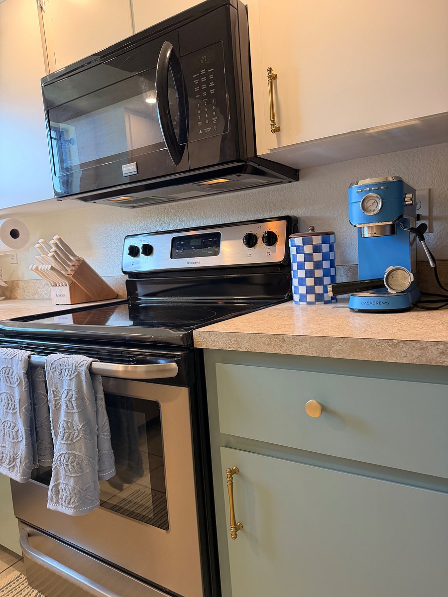 Furnished Finder property 1055337_1 photo 12