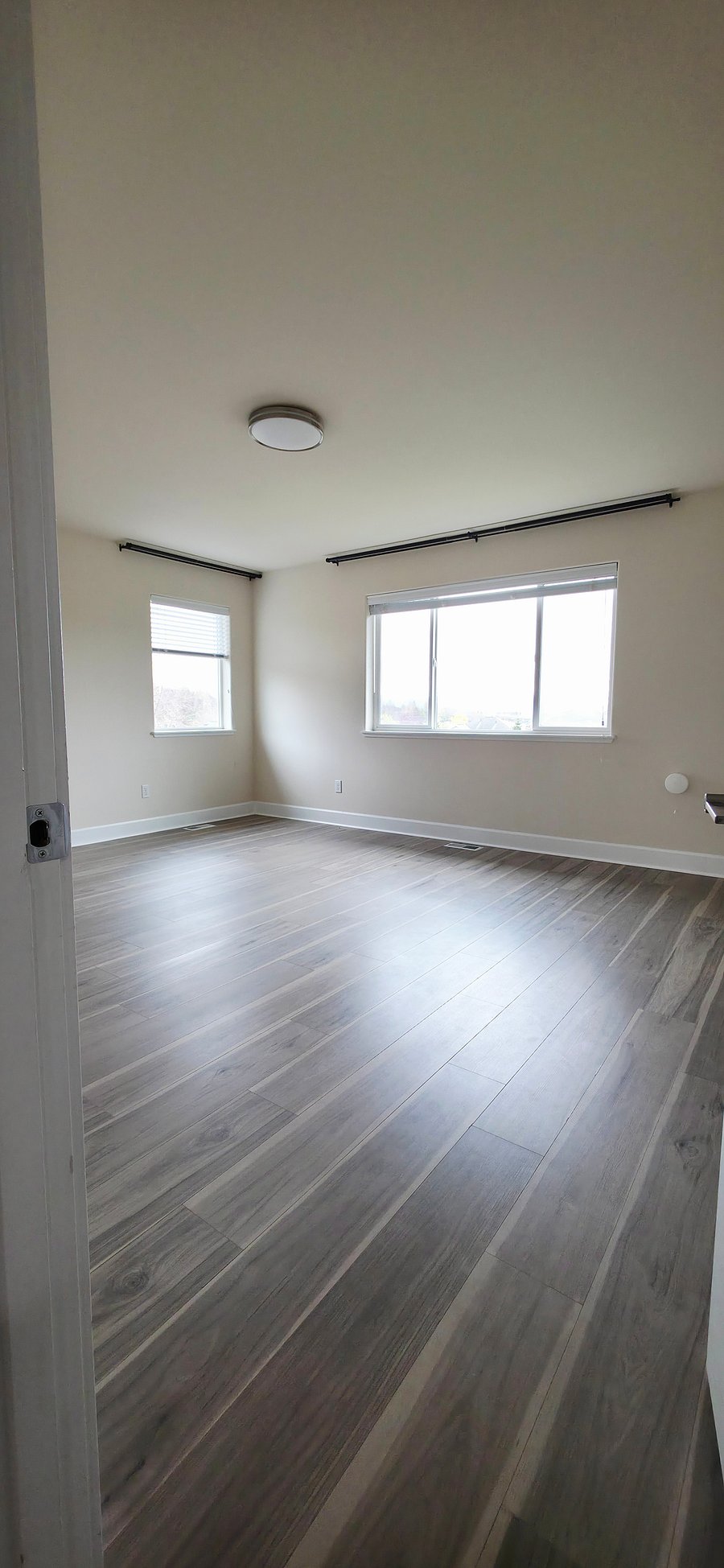 Furnished Finder property 1055444_1 photo 16