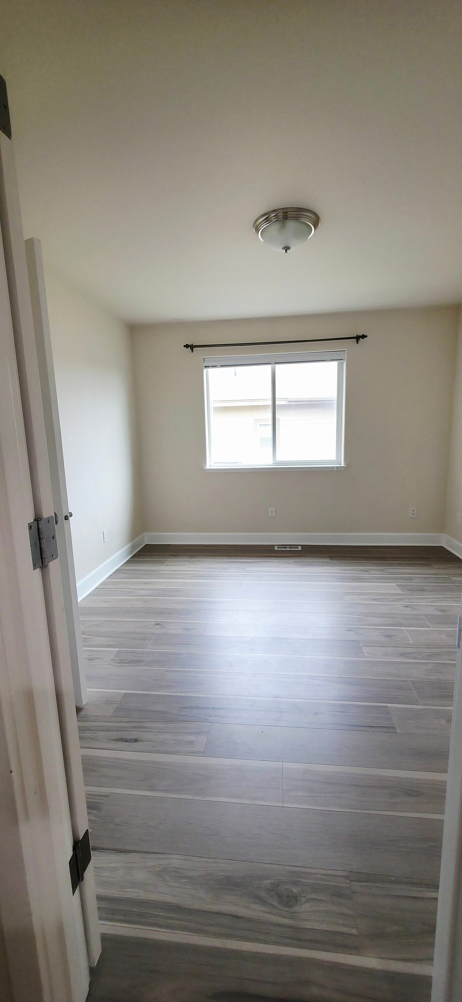 Furnished Finder property 1055444_1 photo 23