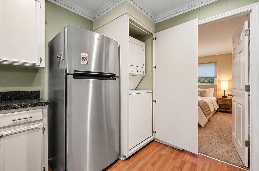 Furnished Finder property 1055457_1 photo 3