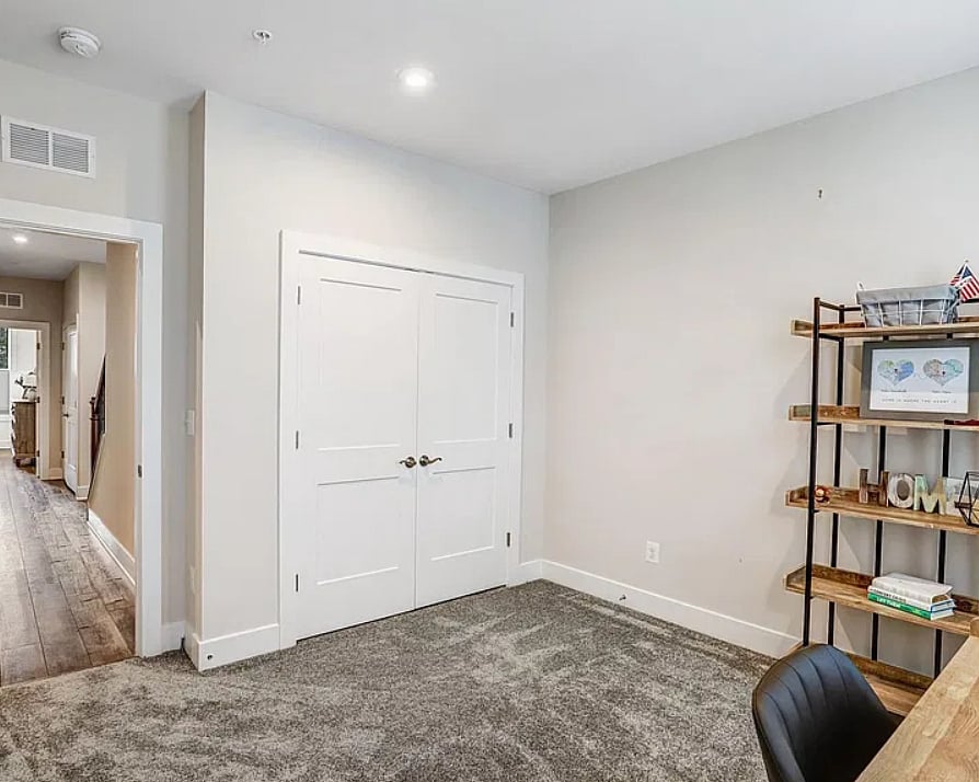 Furnished Finder property 1055463_1 photo 42