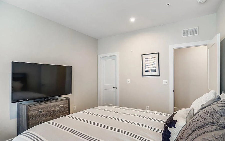 Furnished Finder property 1055463_1 photo 17