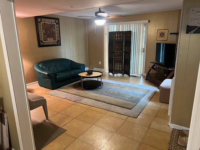 Furnished Finder property 1055487_1 photo 4