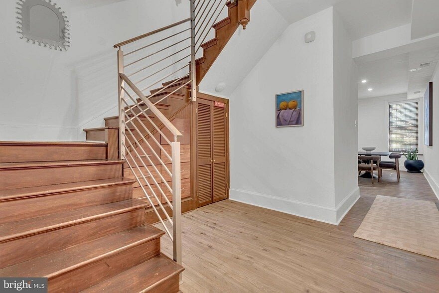Furnished Finder property 1055495_1 photo 5