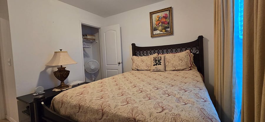 Furnished Finder property 1055502_1 photo 11