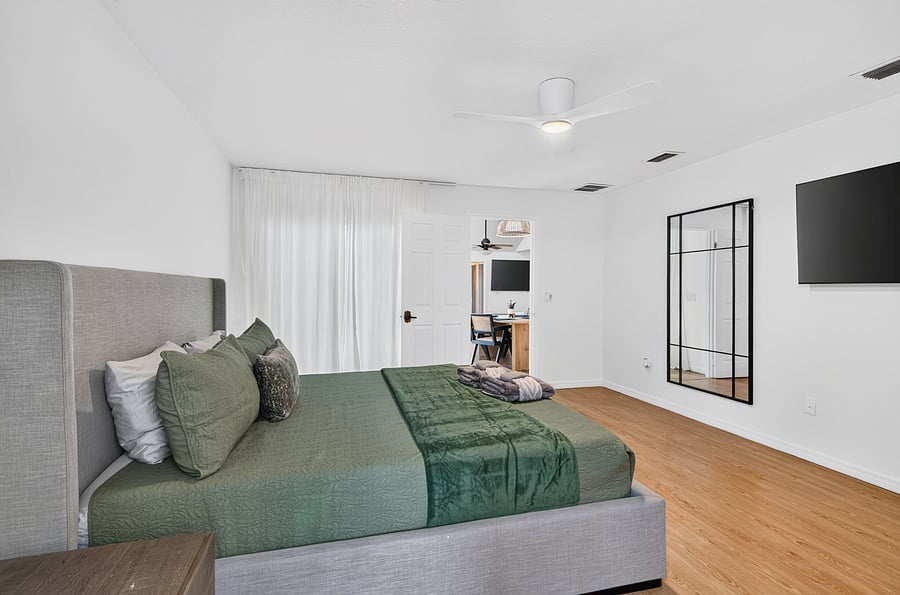 Furnished Finder property 1055538_1 photo 31