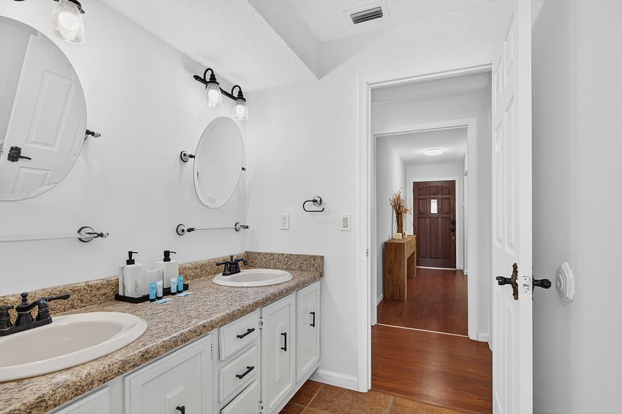Furnished Finder property 1055538_1 photo 46