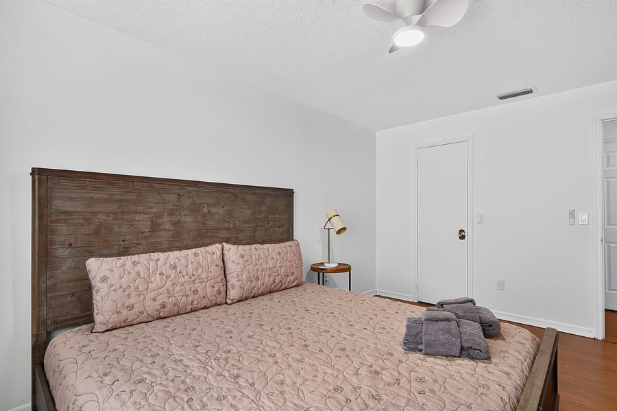 Furnished Finder property 1055538_1 photo 52