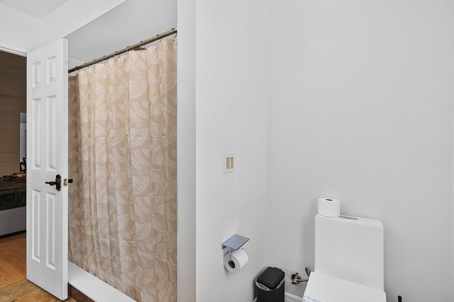 Furnished Finder property 1055538_1 photo 33