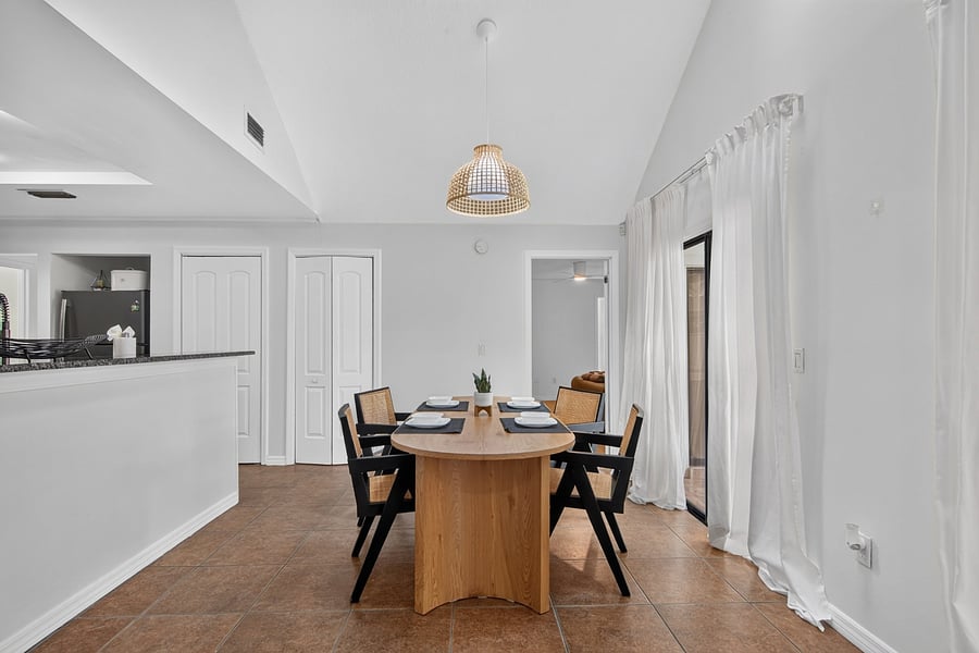Furnished Finder property 1055538_1 photo 17