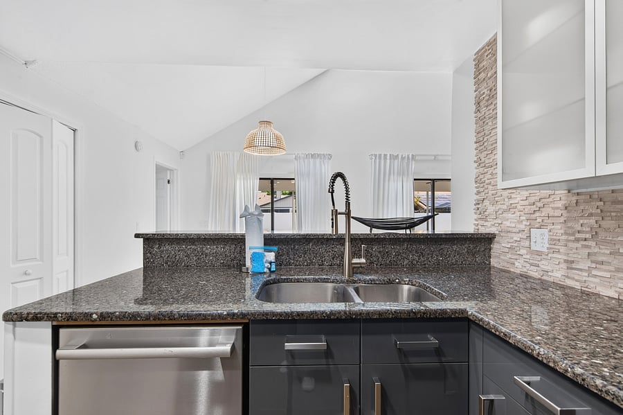Furnished Finder property 1055538_1 photo 21