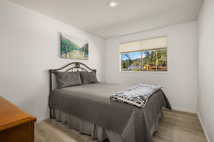 Bedroom 2, Queen Bed and Dresser