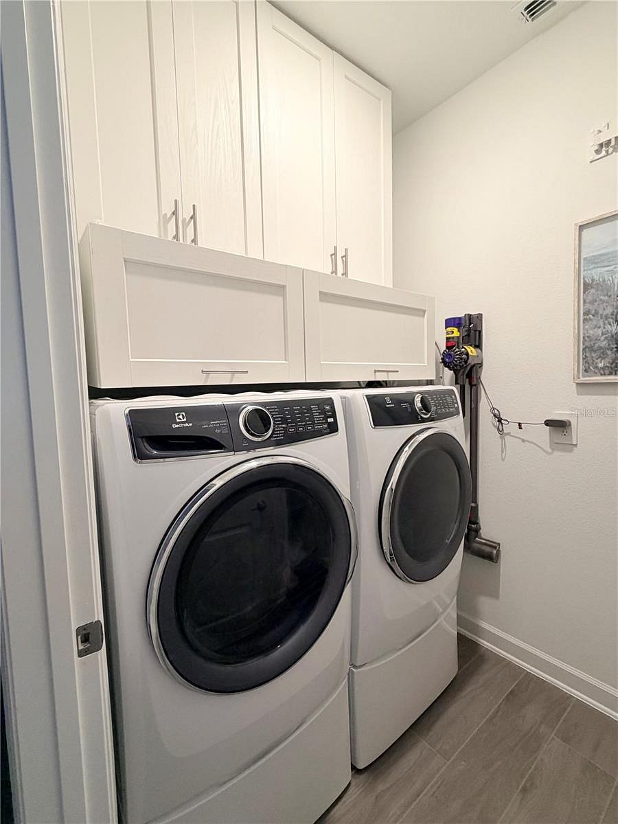 Furnished Finder property 1055546_1 photo 4