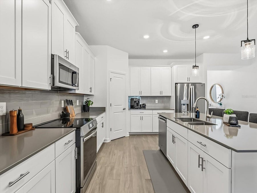 Furnished Finder property 1055546_1 photo 7