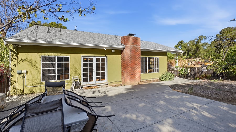 Furnished Finder property 1055547_1 photo 2