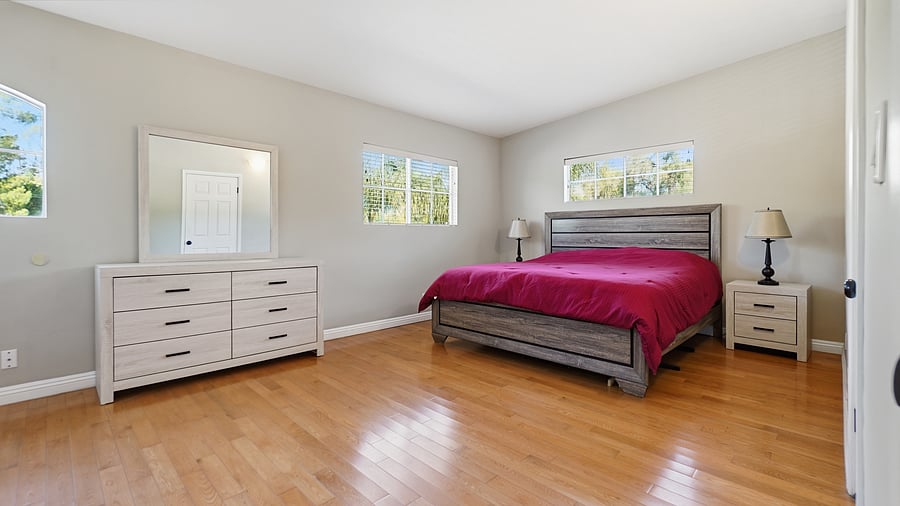 Furnished Finder property 1055547_1 photo 14
