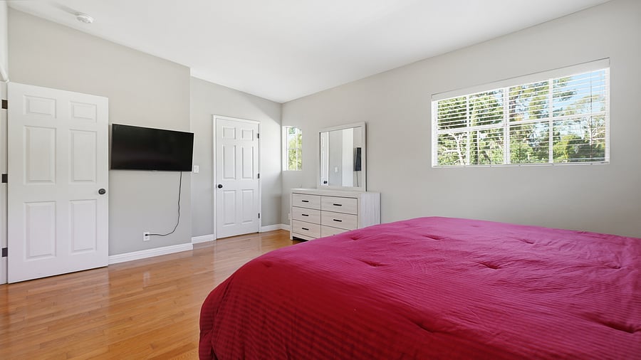 Furnished Finder property 1055547_1 photo 17