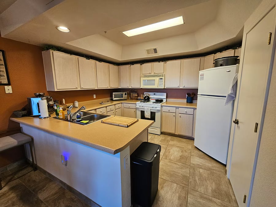 Furnished Finder property 1055556_1 photo 3