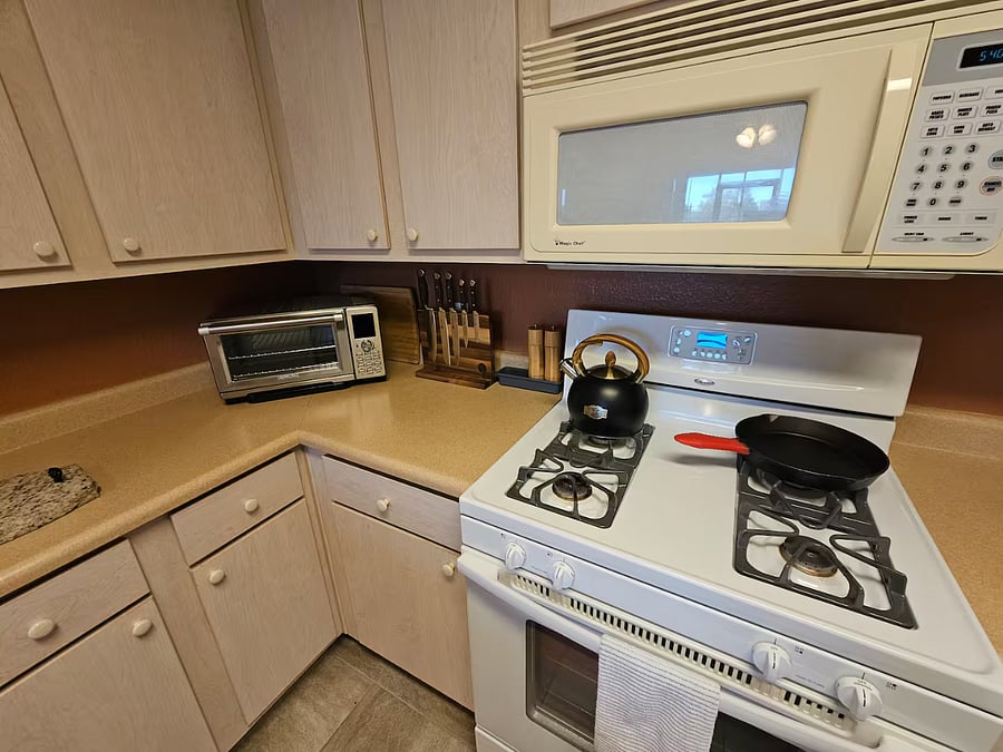 Furnished Finder property 1055556_1 photo 4