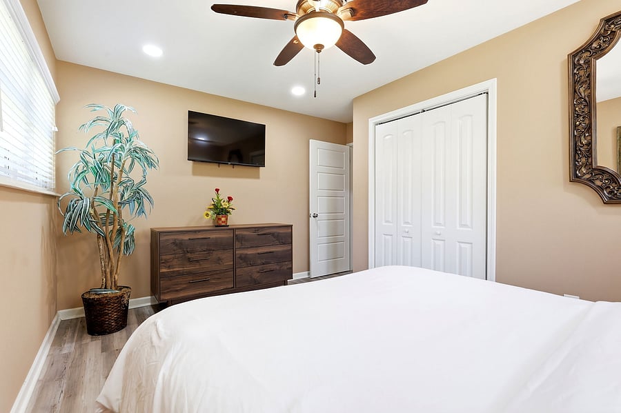 Furnished Finder property 1055560_1 photo 12