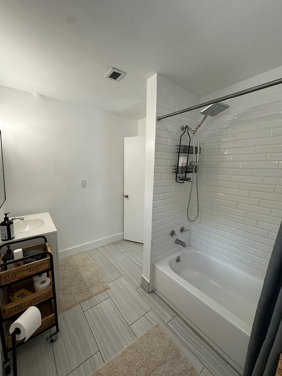Furnished Finder property 1055578_1 photo 16
