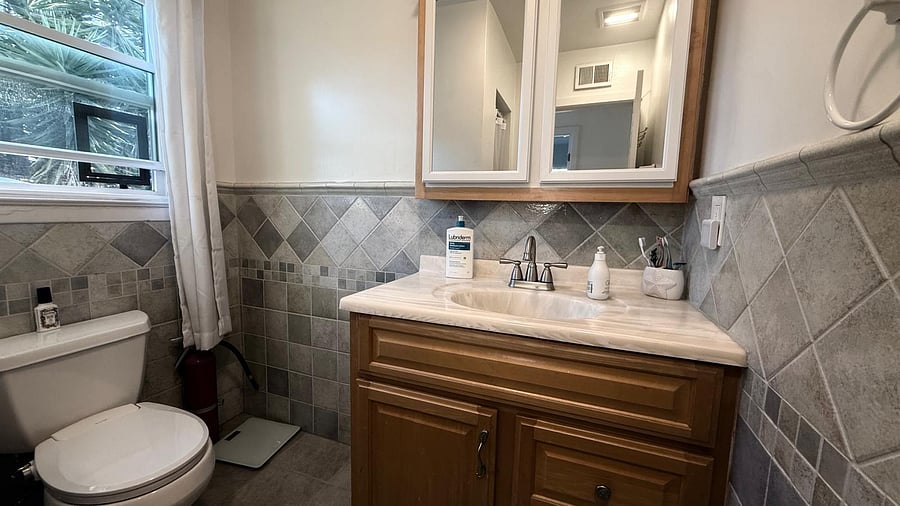 Furnished Finder property 1055597_1 photo 3
