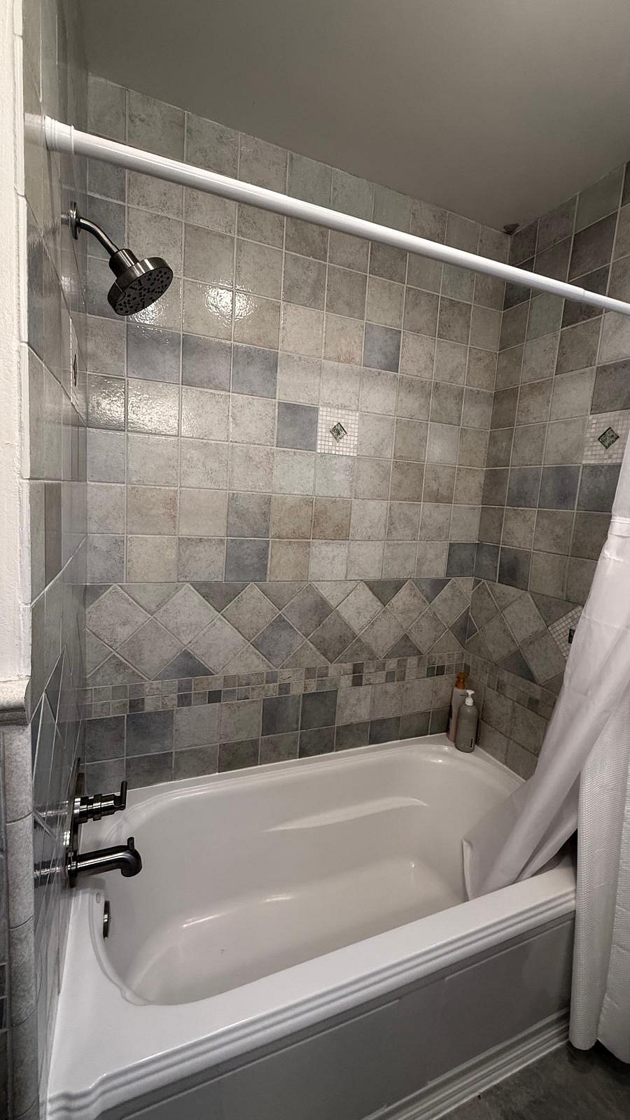 Furnished Finder property 1055597_1 photo 20