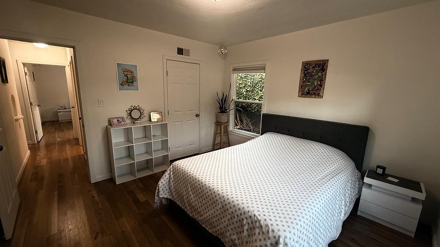 Furnished Finder property 1055597_1 photo 23