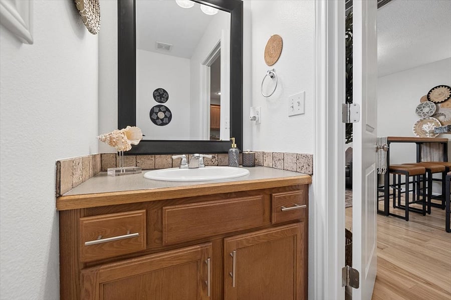 Furnished Finder property 1055598_3 photo 27