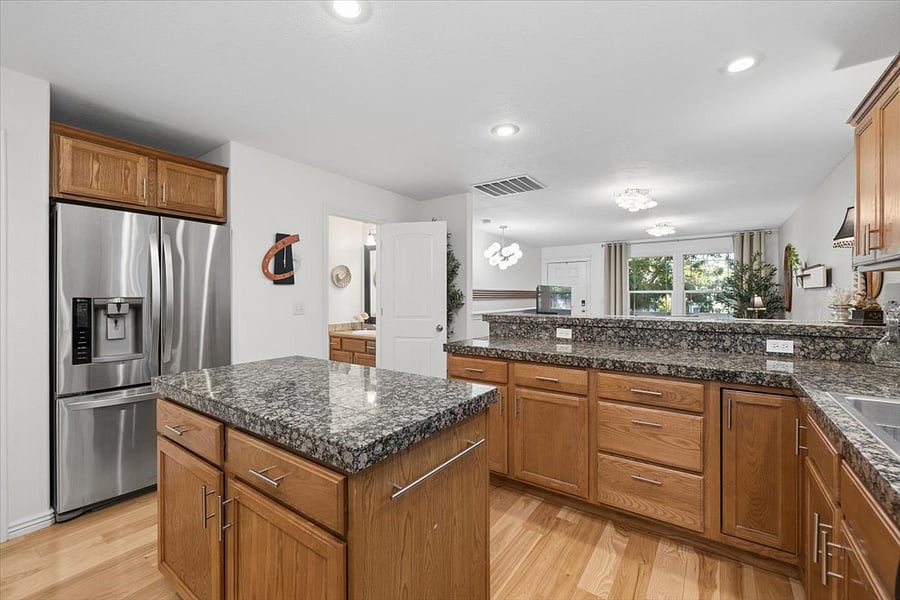 Furnished Finder property 1055598_3 photo 24