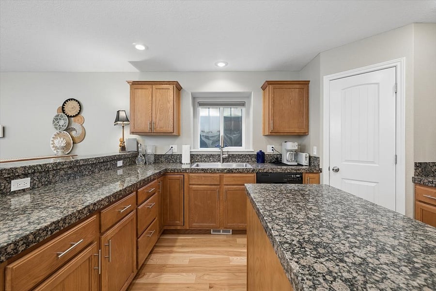 Furnished Finder property 1055598_5 photo 18