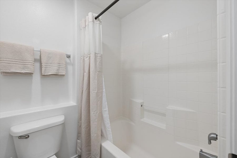 Furnished Finder property 1055598_5 photo 38