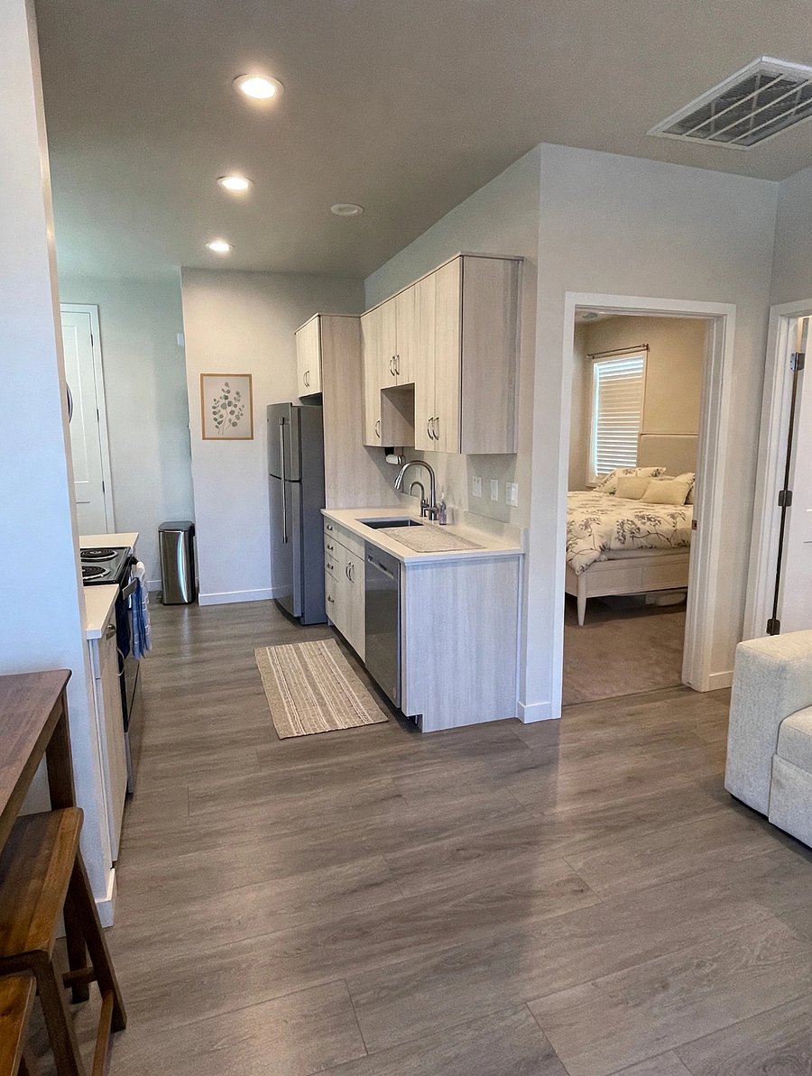 Furnished Finder property 1055600_1 photo 5