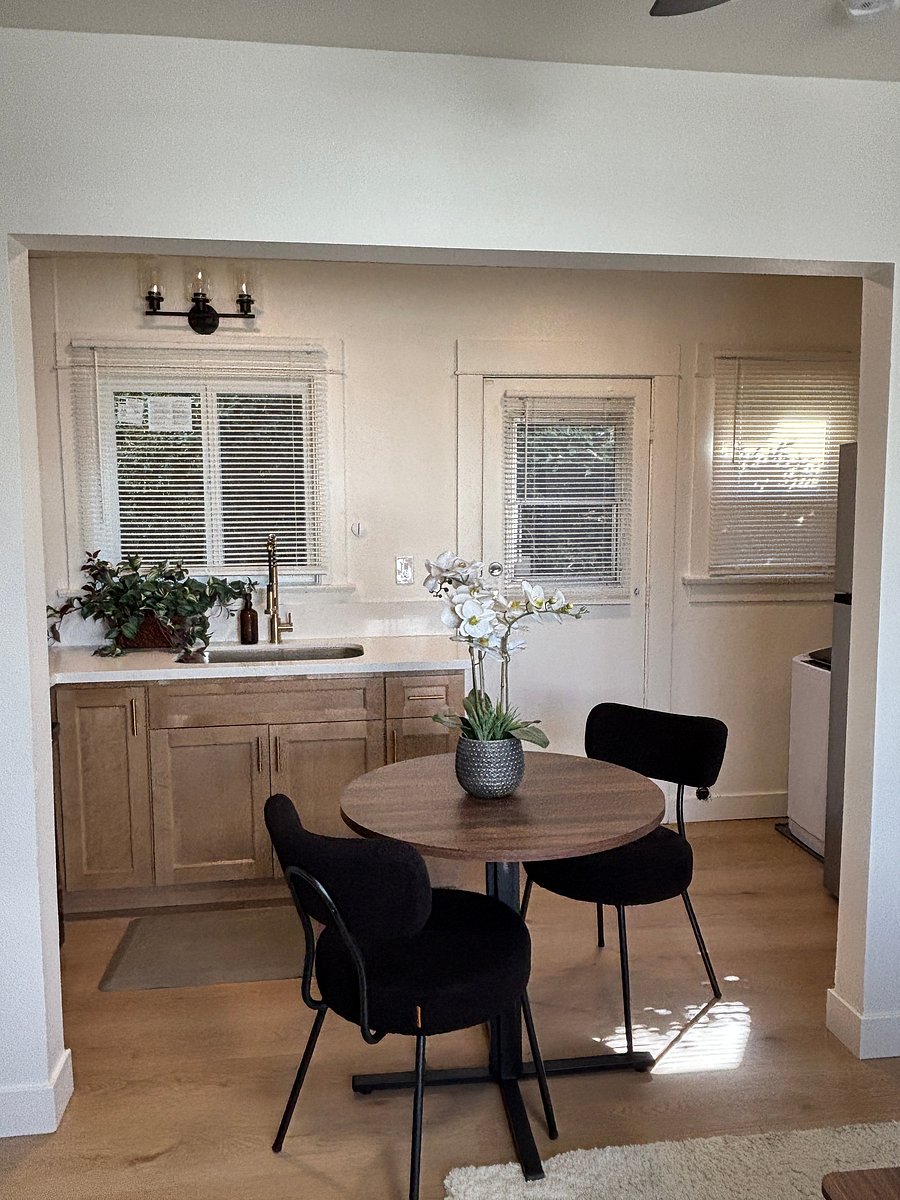 Furnished Finder property 1055608_1 photo 2