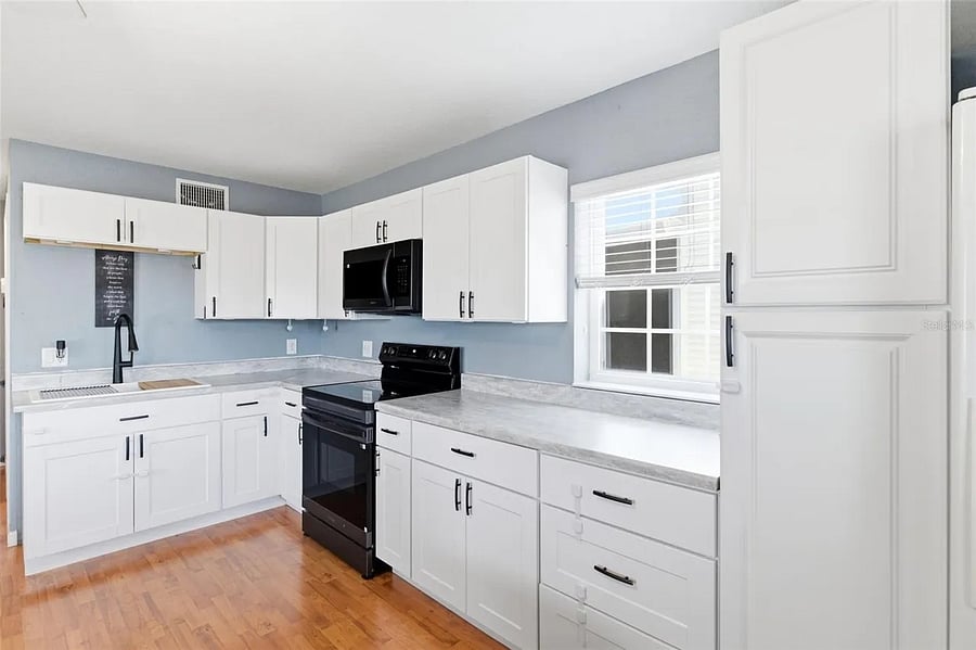Furnished Finder property 1055612_1 photo 3