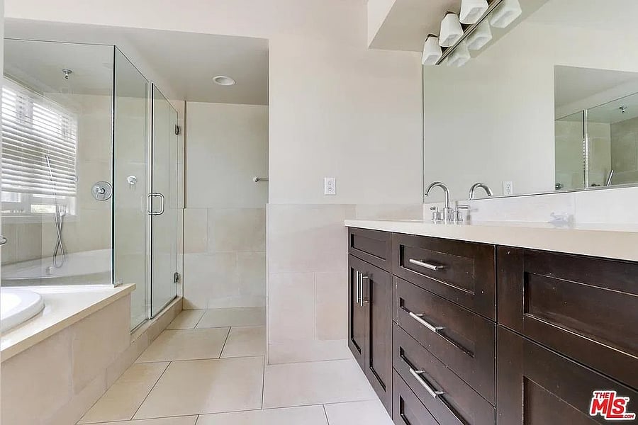 Furnished Finder property 1055613_1 photo 8