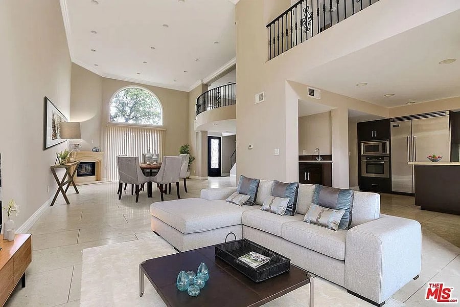 Furnished Finder property 1055613_1 photo 11