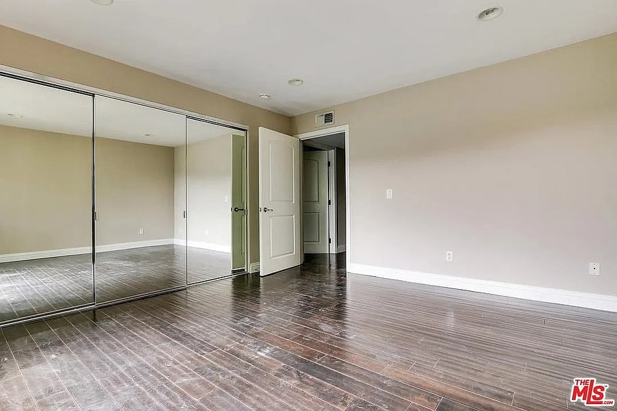 Furnished Finder property 1055613_1 photo 12
