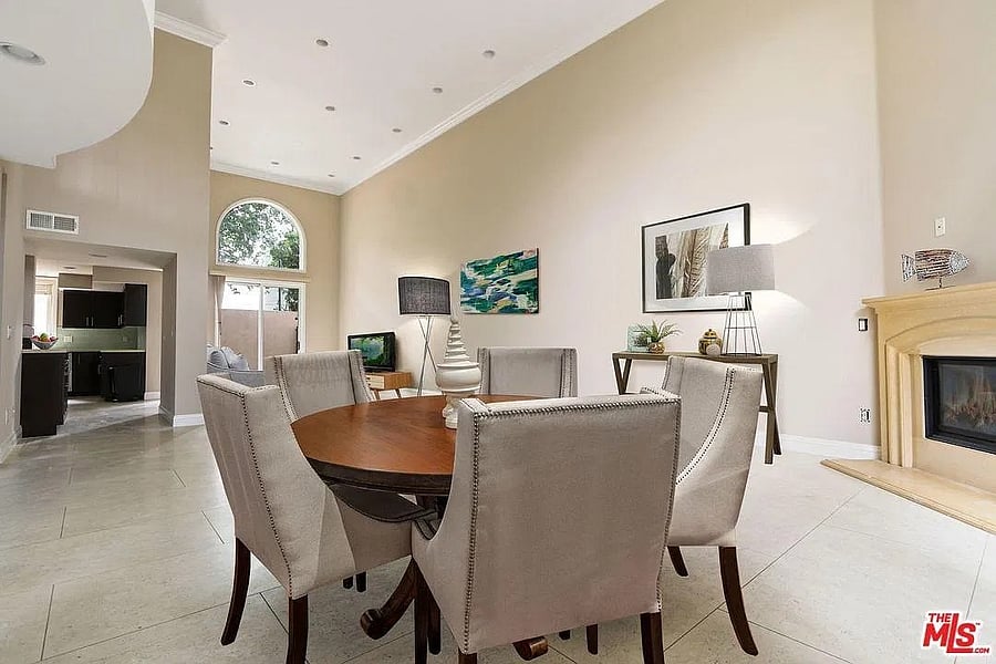 Furnished Finder property 1055613_1 photo 16