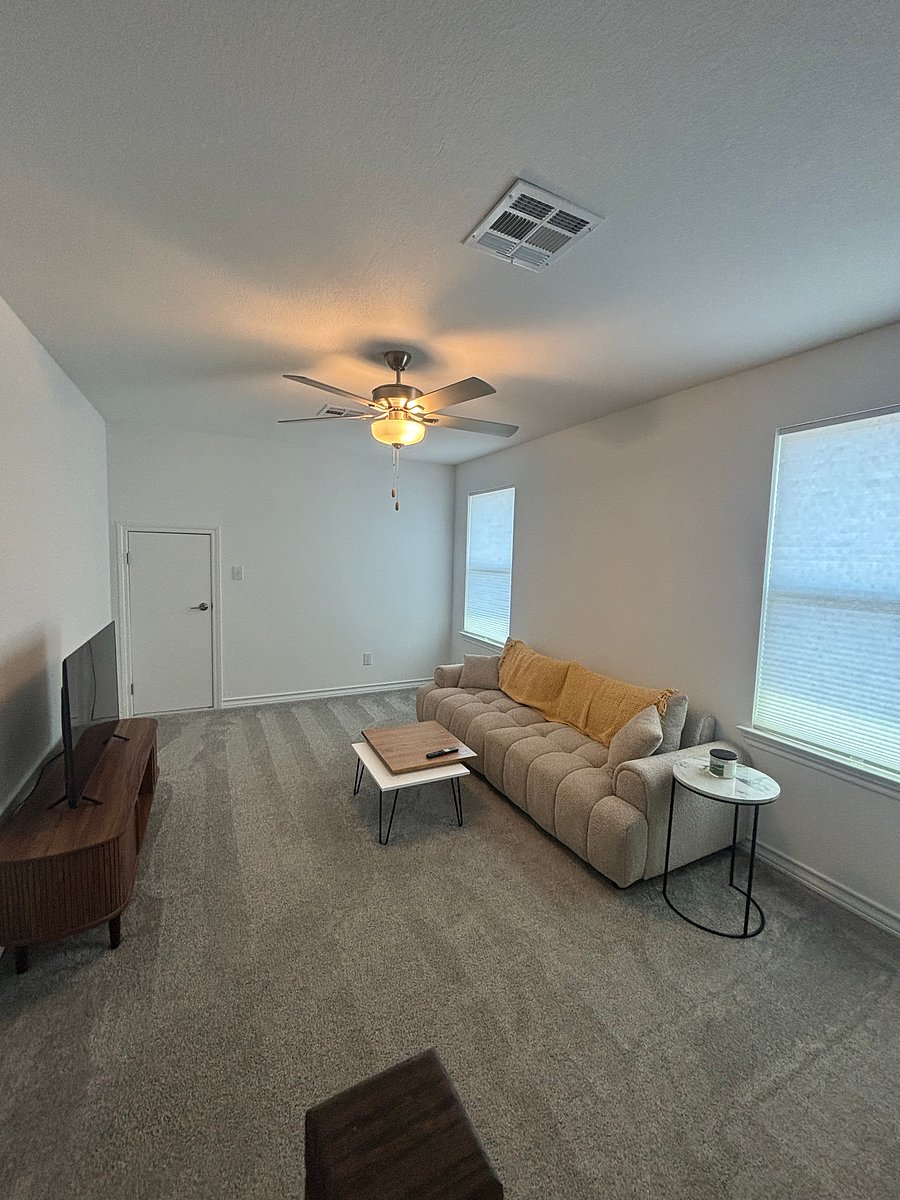 Furnished Finder property 1055614_1 photo 17