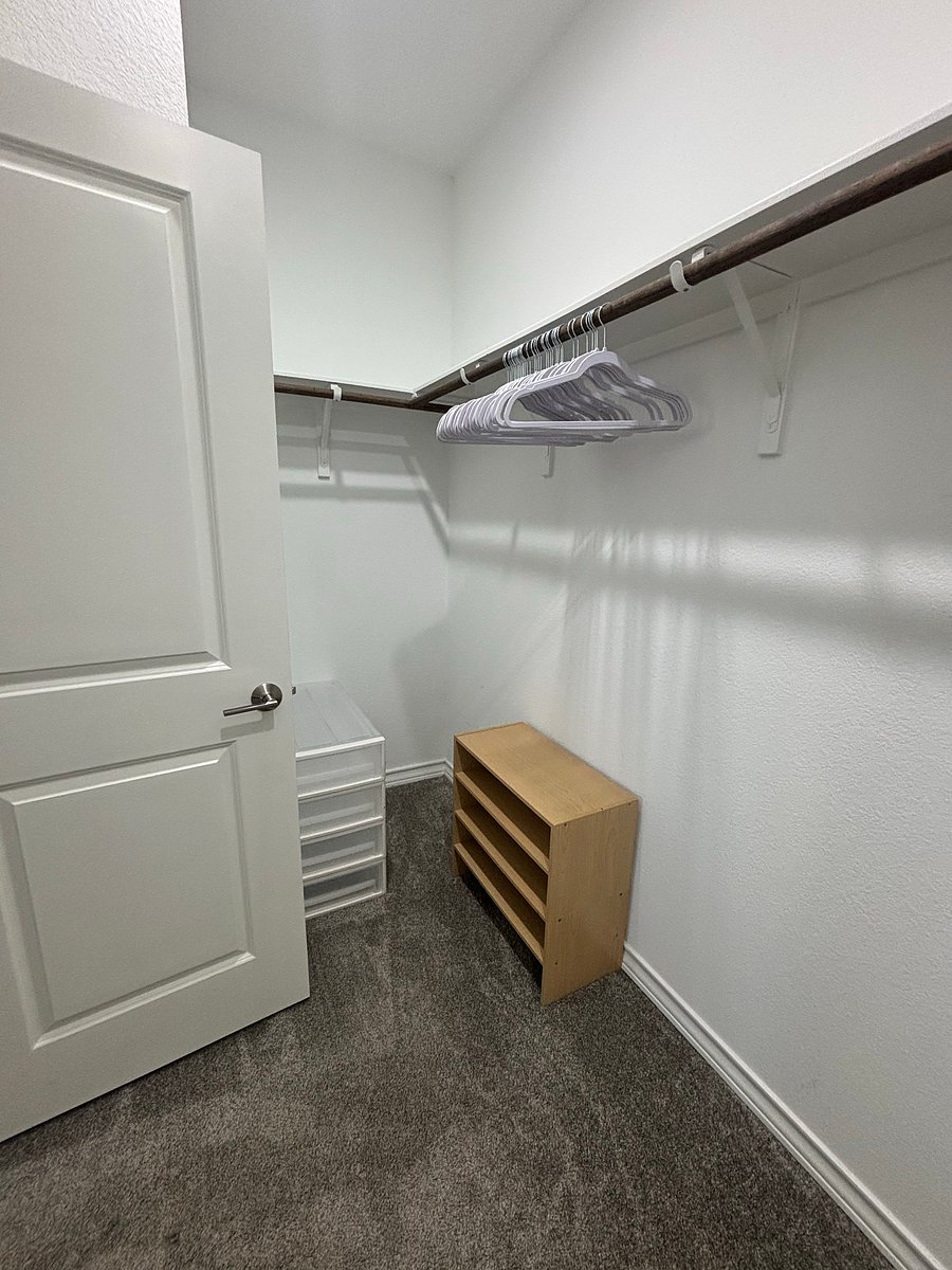 Furnished Finder property 1055614_1 photo 12